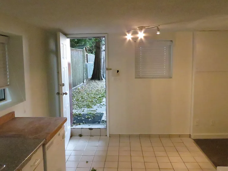 3229 W 11th Ave #GROUND LEVEL — Photo 1