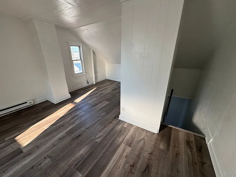 638 N Franklin St — Photo 16