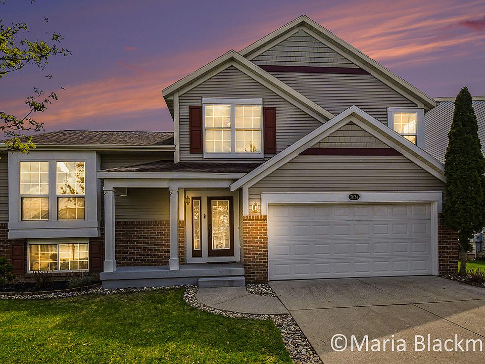 1st image of 3634 Merrimont Ct SE