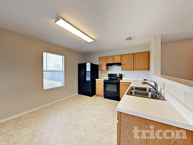 2513 Thousand Oaks Dr — Photo 8
