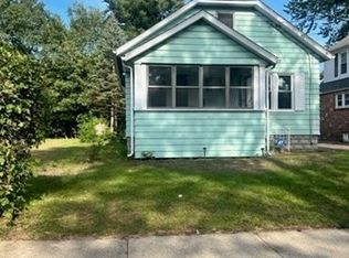 63 Merrimac Ave, Springfield, MA 01104