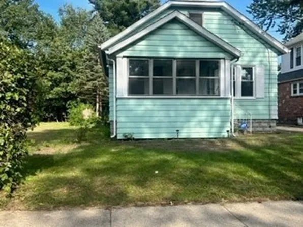 63 Merrimac Ave, Springfield, MA 01104