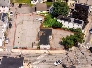 380 Lawrence St, Lowell, MA 01852