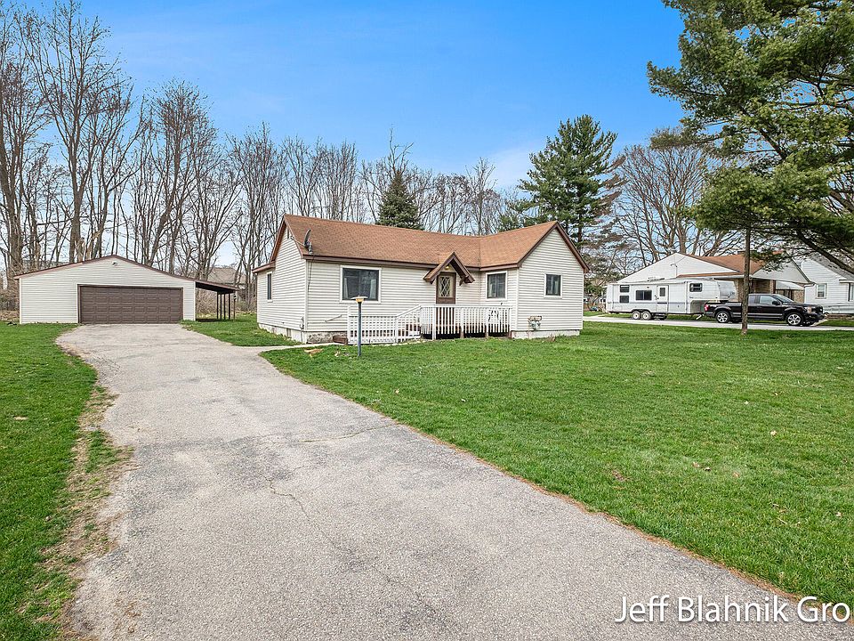 1st image of 1005 Kusterer Dr NW