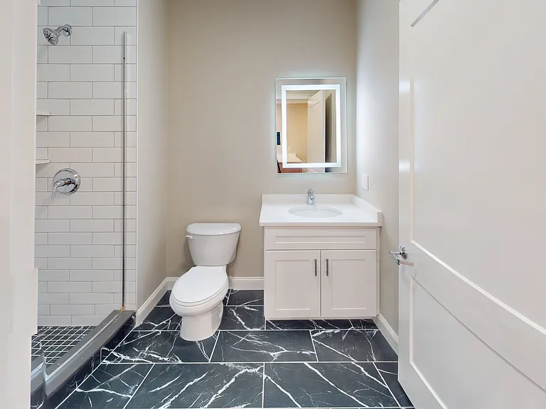 100 Revere St — Photo 18