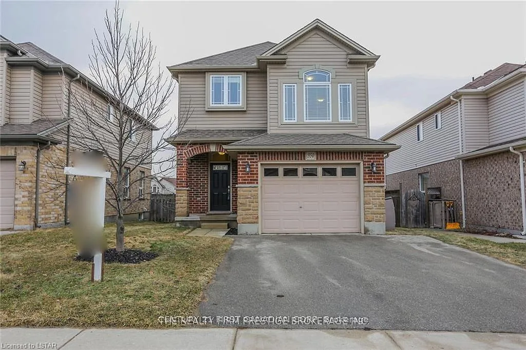 3 bed, $2,599 — Photo 2