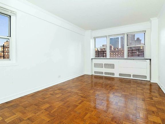4th image of 404 E 66th St APT 10H