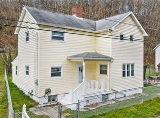17 Harrison Rd, Coal Center, PA 15423
