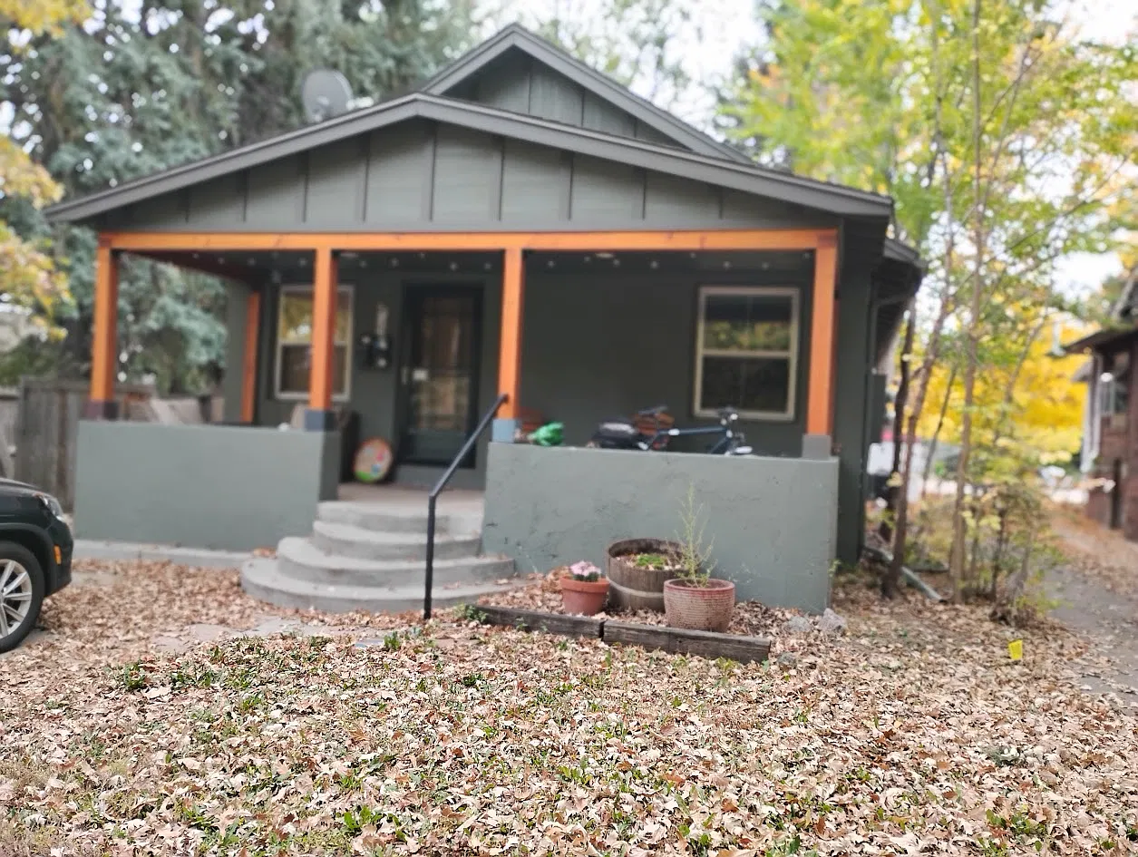 2 bed, 1008 sqft, $1,800 — Photo 2