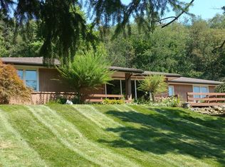 2897 Lincoln Hwy, Chester, WV 26034
