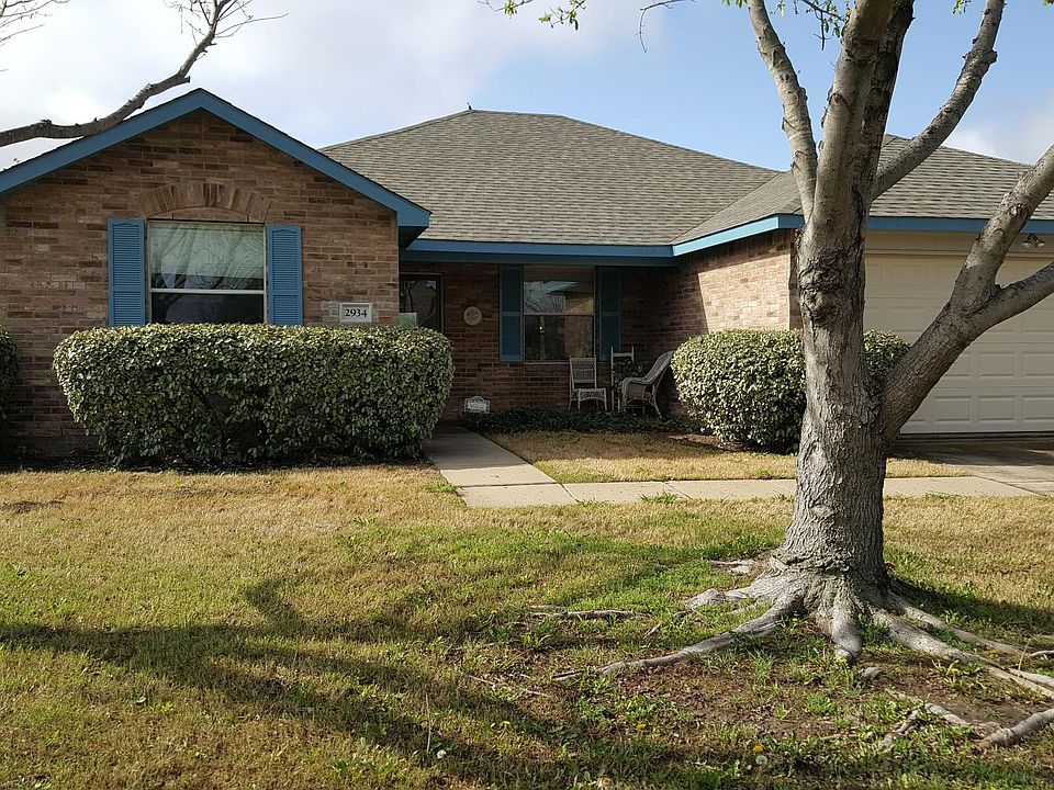 1st image of 2934 Jamestown Dr