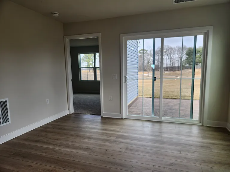 377 Waterside Sq — Photo 14