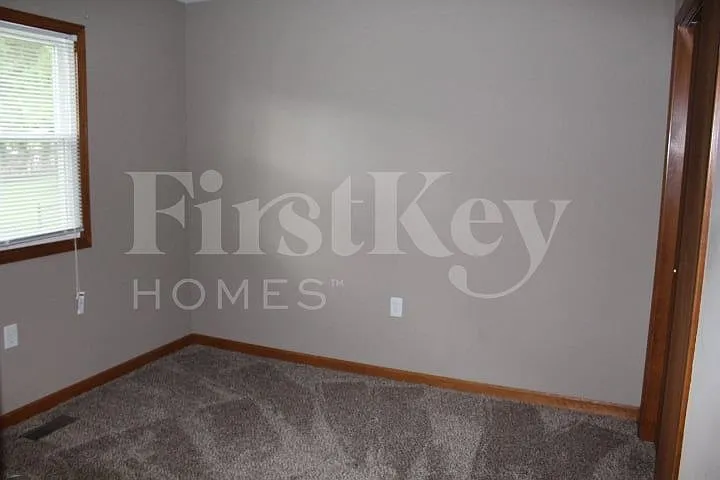 10311 Park Valley Dr — Photo 15