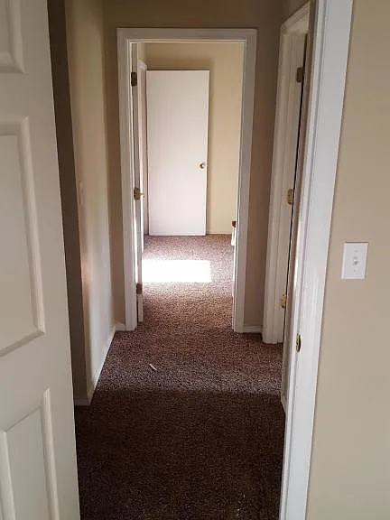 1720 Kings Mill Ct — Photo 3