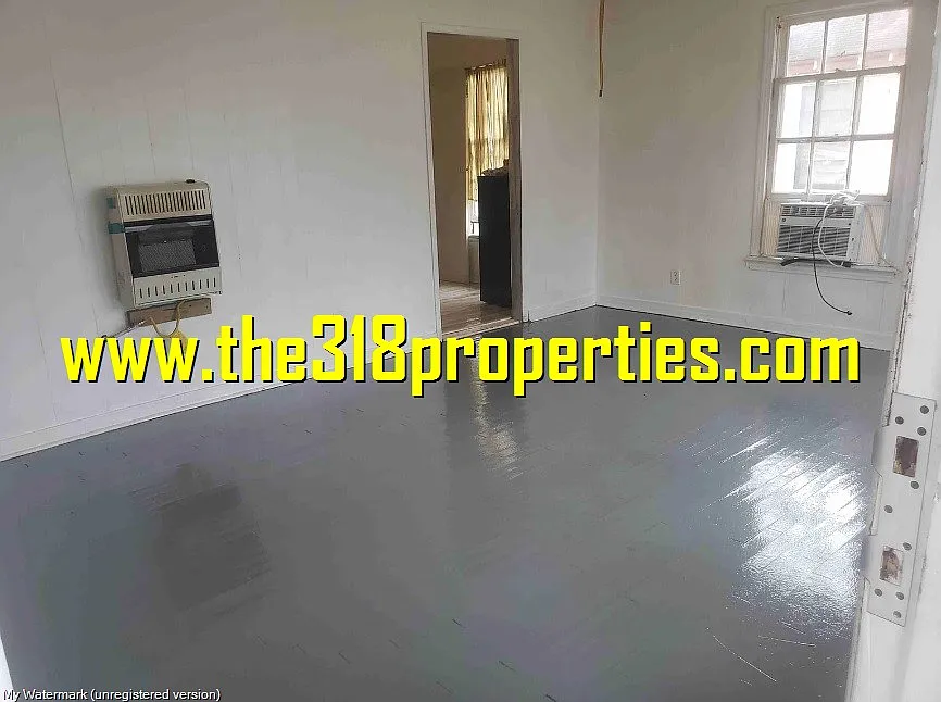 4 bed, 1.5 bath, 1400 sqft, $1,100 — Photo 3