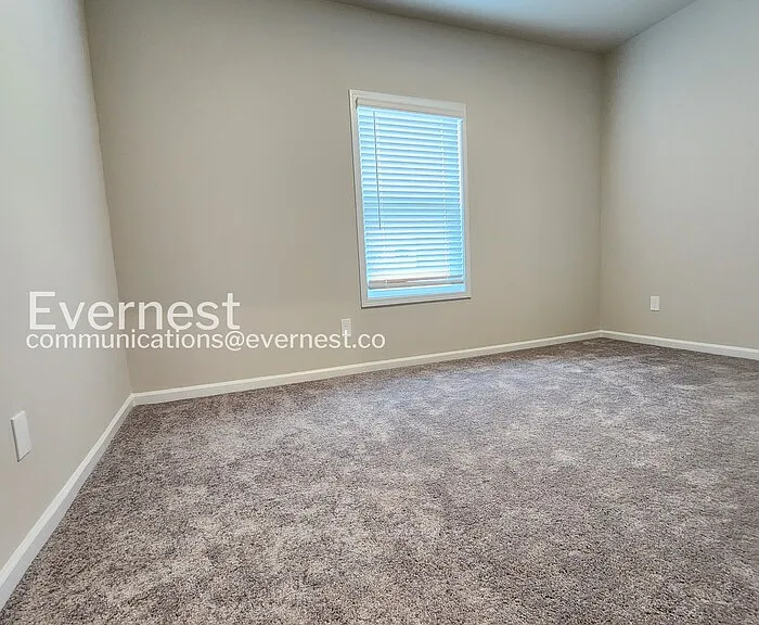121 Culver St — Photo 12
