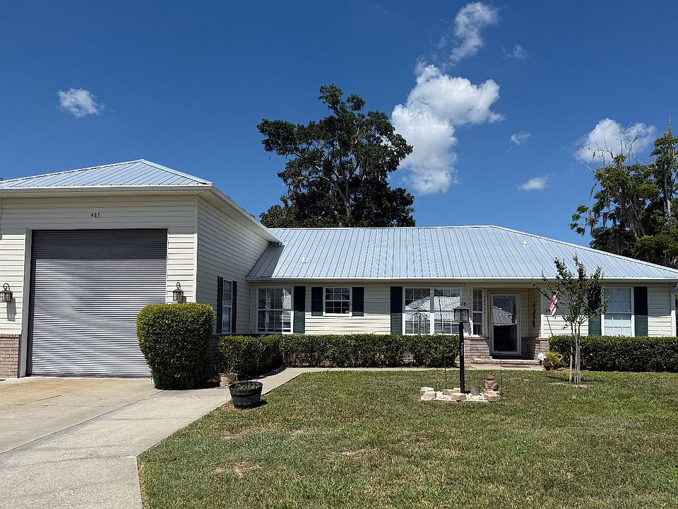 2nd image of 465 SE Rosewood Cir