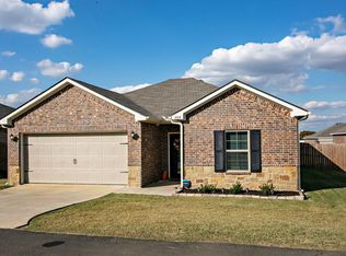 304 Ruffin Rd, Mabank, TX 75147