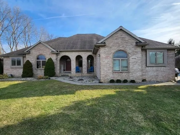 37404 Robert Dr, Richmond, MI 48062