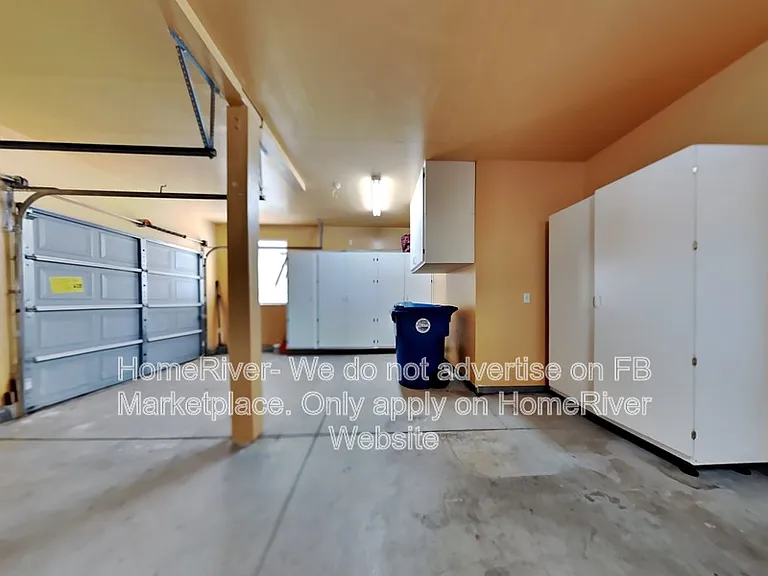 1069 Huntly Dr — Photo 22