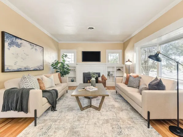 303 Hoffman St, Jackson, CA 95642