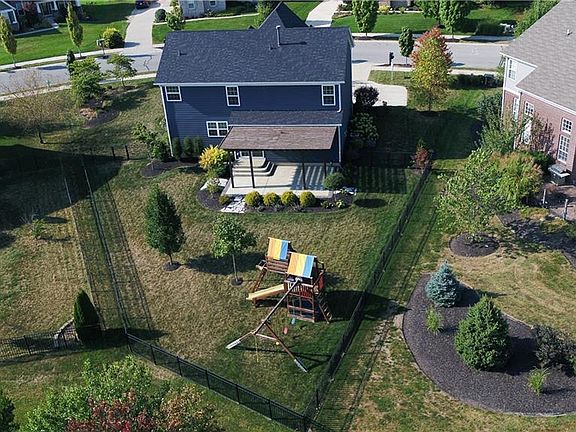 4th image of 15325 Fantina Ln