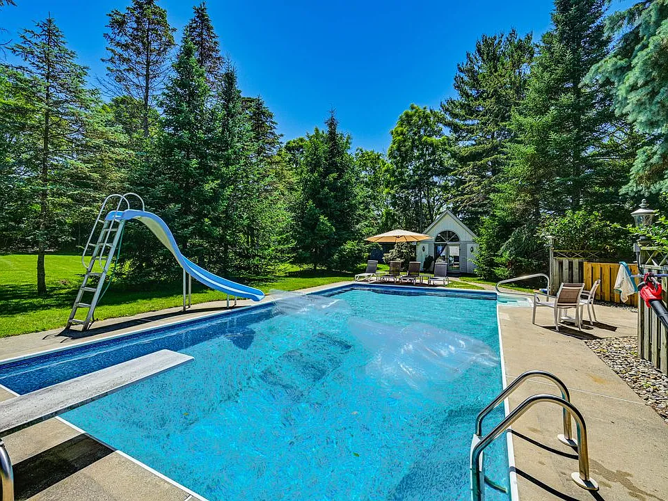 4882 Niles Buchanan Rd