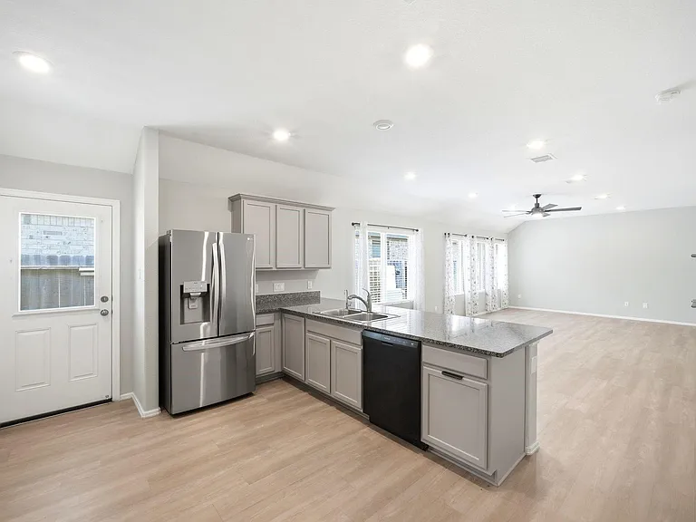 18463 Running Shadow Ct — Photo 16