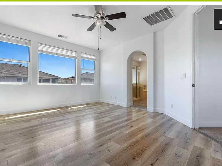 7087 E Fedora Ave — Photo 9