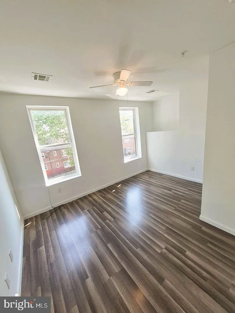 2 bed, 2.0 bath, 1000 sqft, $1,250 — Photo 4