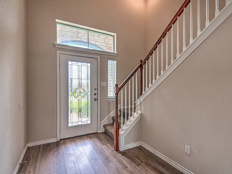 6107 Lavaca Dr — Photo 4