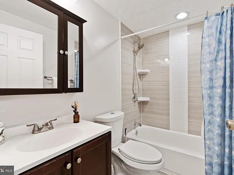 7313 Torran Rocks Way — Photo 11