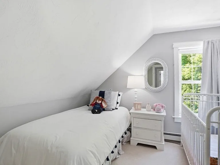 25 Linwood St #A — Photo 6
