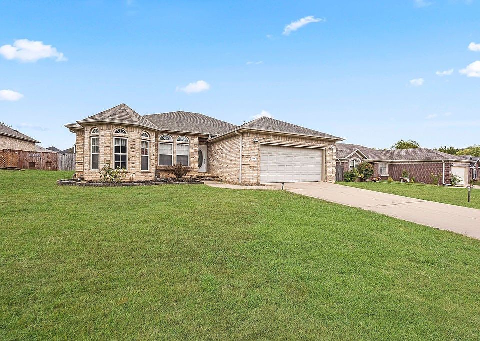 1st image of 378 Hidden Creek Pl