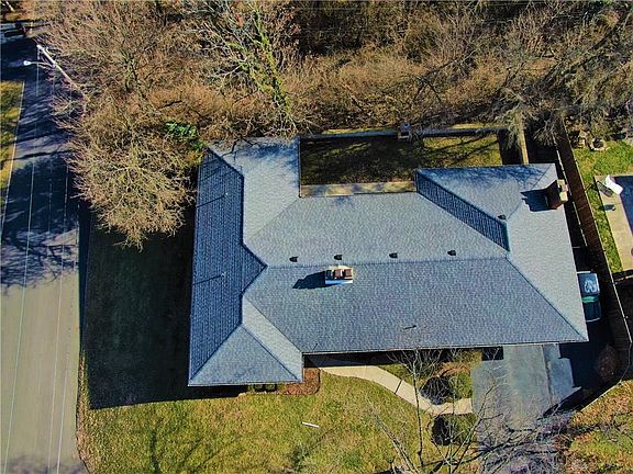 3rd image of 3776 Briar Pl