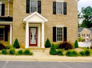 6 Chatsworth Ct APT 102, Fishersville, VA 22939