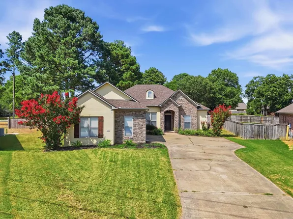 2700 Muscadine, Conway, AR 72034
