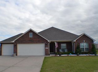 26196 E 102nd St S, Broken Arrow, OK 74014