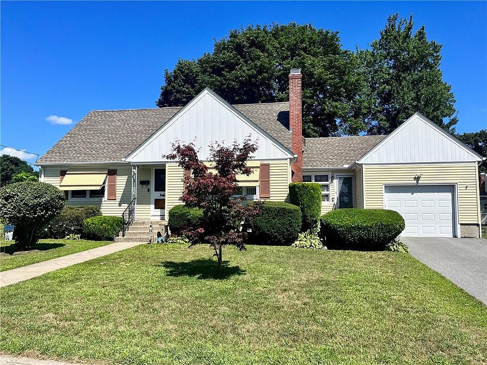 1st image of 17 Maribeth Dr