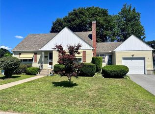 17 Maribeth Dr, Johnston, RI 02919