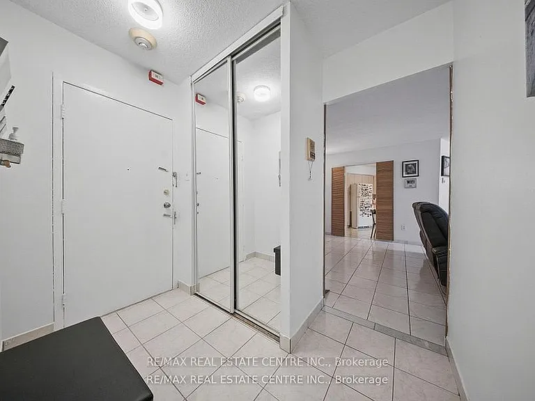 3577 Derry Rd E #207 — Photo 6