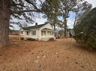 1403 Eli Bowen Rd, Williamston, NC 27892