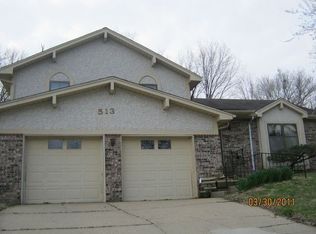 513 Elizabeth St, Leavenworth, KS 66048