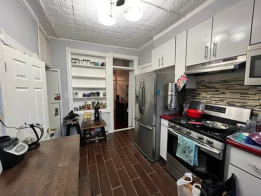 Rented by B & H Properties of New York LTD | media 4