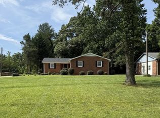 5711 Roundtable Rd, Greensboro, NC 27407