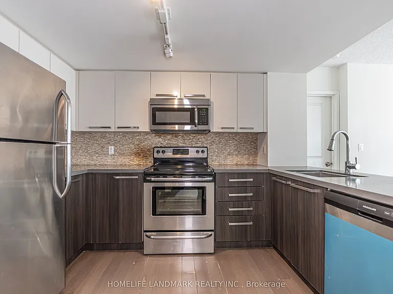 11 Saint Joseph St #1802 — Photo 4