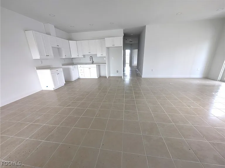 1103 Harold Ave S — Photo 18