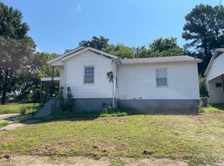 613 N 6th St, Paragould, AR 72450
