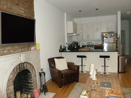 Rented by M.Woods & Associates | media 9