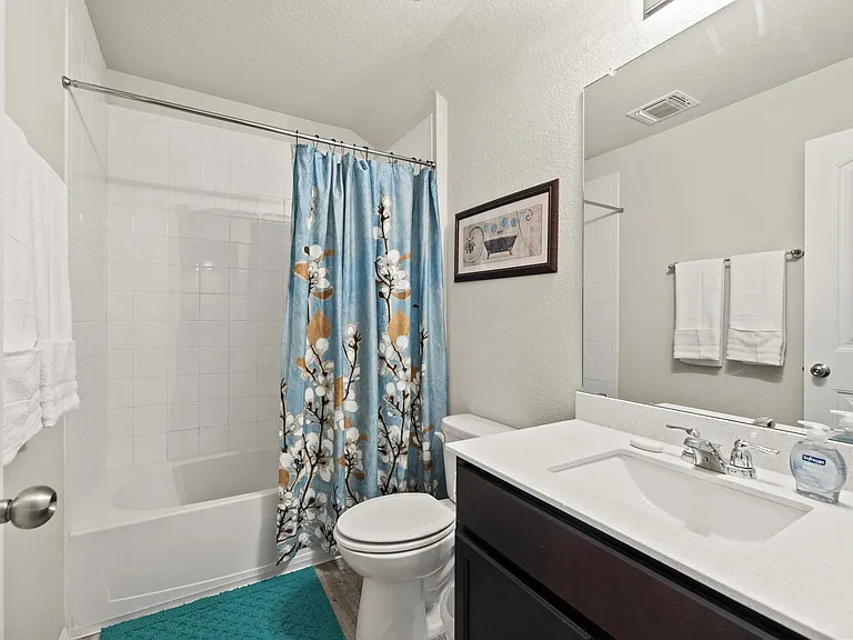 18422 Stevie Ray Dr — Photo 14